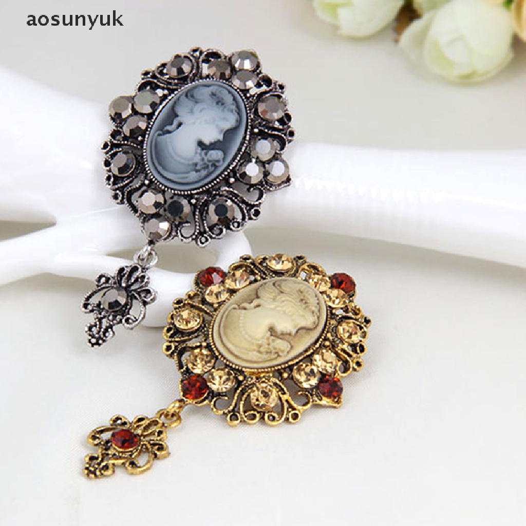 Ghim cài áo đính đá pha lê phong cách victorian cho nữ