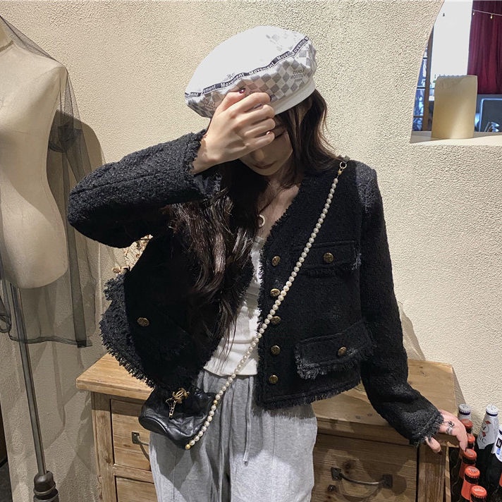 Áo Khoác Tay Dài Cổ Chữ V Dáng Rộng Màu Đen Phối Tua Rua Phong Cách Retro Thời Trang Mùa Thu Cho Nữ