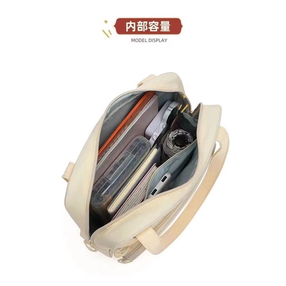 HÀNG ORDER túi đeo vai màu vàng kèm theo móc khoá hình phô mai hàng order 2 tuần không nhận đơn gấp