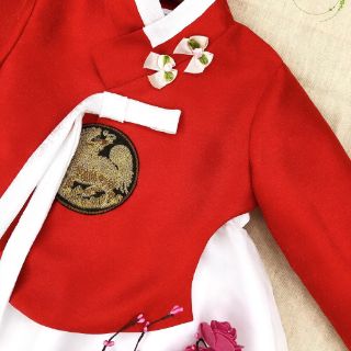 Váy hanbok đỏ cho bé
