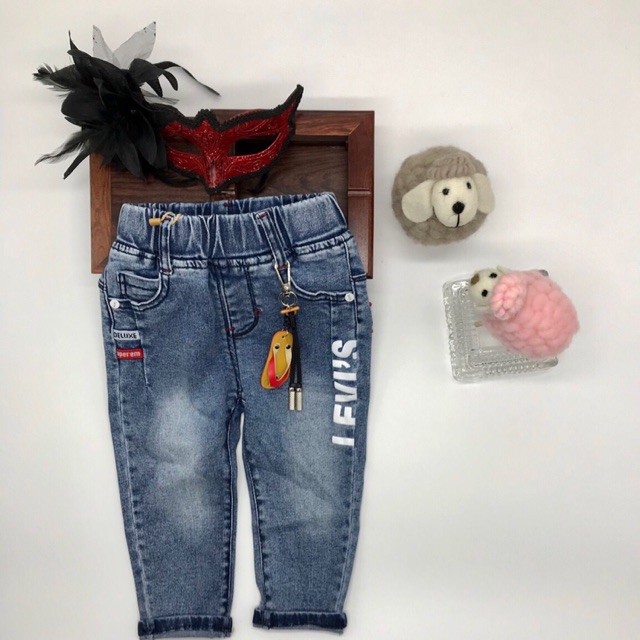 Quần jean Levis mềm co dãn 4c