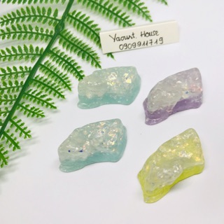 Charm thiên thạch