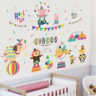 Tranh decal rạp xiếc của bé
