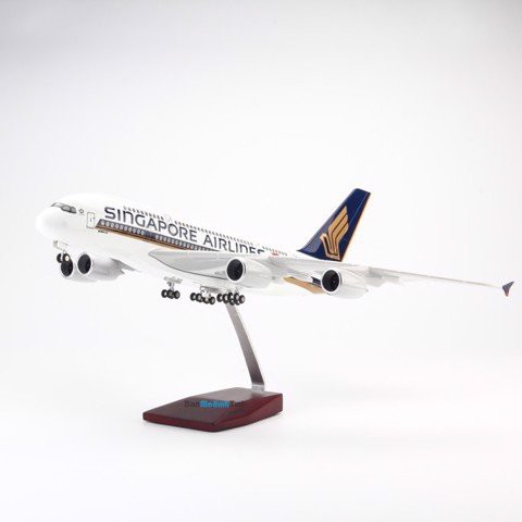 [Mã TOYJAN hoàn 20K xu đơn 50K] Mô hình máy bay lắp ráp có đèn led Singapore Airlines Airbus A380 47cm Everfly
