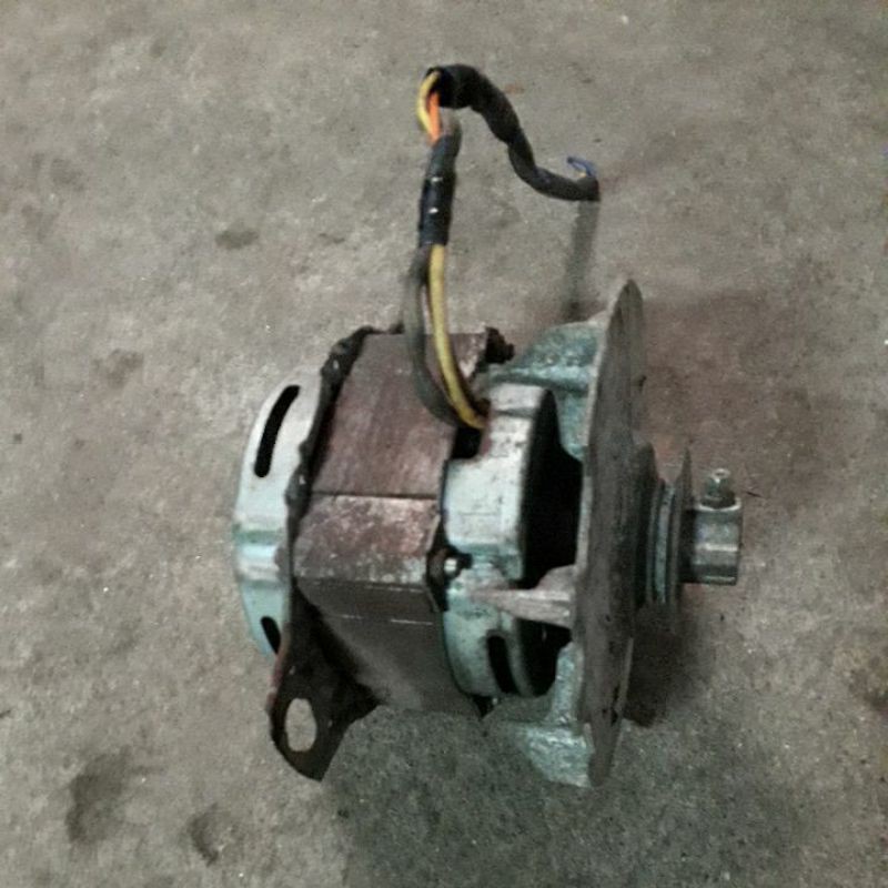 Motor máy giặt Sanyo đã cháy bán cho thợ lấy linh kiện