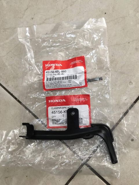 Pass kẹp ống dẫn dây dầu xe WAVE thái, ZX, FUTURE 1 zin honda