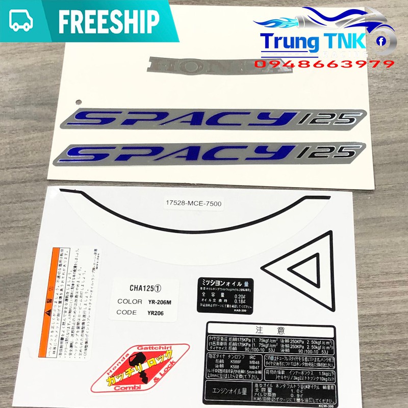 Tem honda spacy 125 màu trắng.