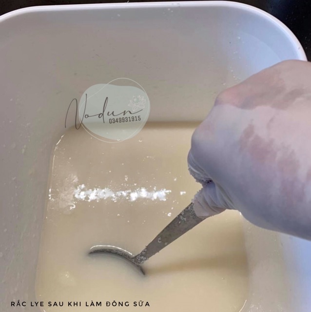 XÀ PHÒNG SỮA DÊ DẦU TRÀM + THAN HOẠT TÍNH SIÊU DƯỠNG ẨM dành cho da khô, chàm, ngứa, dị ứng, nhạy cảm... | BigBuy360 - bigbuy360.vn