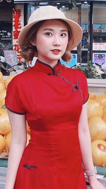 ĐẦM ĐỎ CỔ LỤA HOA