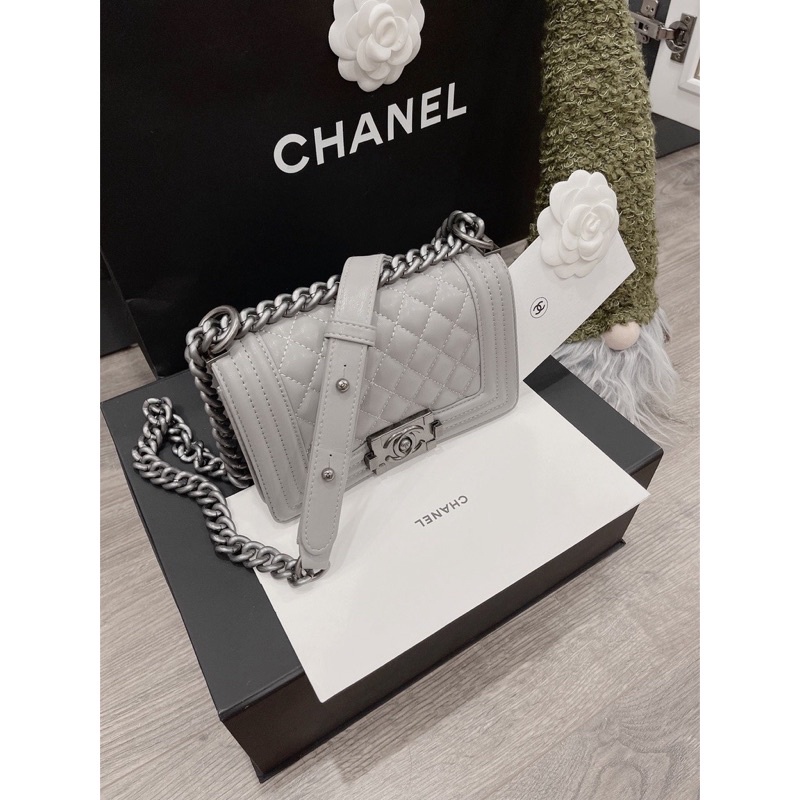 Túi xách nữ khoá bạc về 2 size 20-25 Fullbox bill