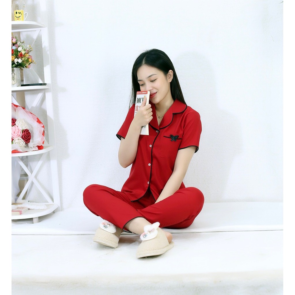 Bộ đồ bộ Pijama màu ĐỎ  tay ngắn quần dài siêu lụa - Thoải Mái Nhẹ Nhàng Sản phẩm được may từ chất liệu lụa pháp cho n