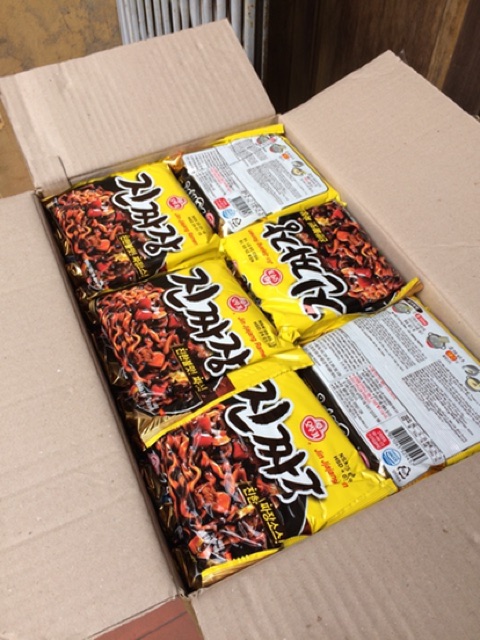 Mì xốt tương đen JinJajjang OTTOGI VN 135g | BigBuy360 - bigbuy360.vn