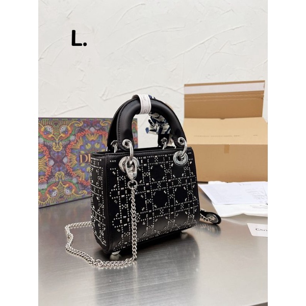 Túi xách nữ LADY satin sz17cm khóa bạc sáng bóng fullbox nam châm