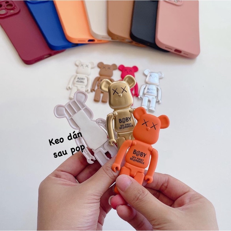 Giá đỡ điện thoại bearbrick dán lên ốp lưng điện thoại nhiều màu