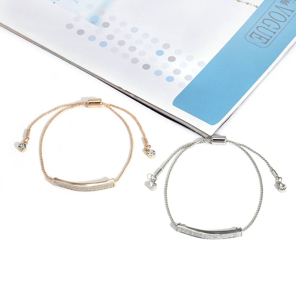 Vòng Tay Thanh Dài Đính Đá Pha Lê Thanh Lịch