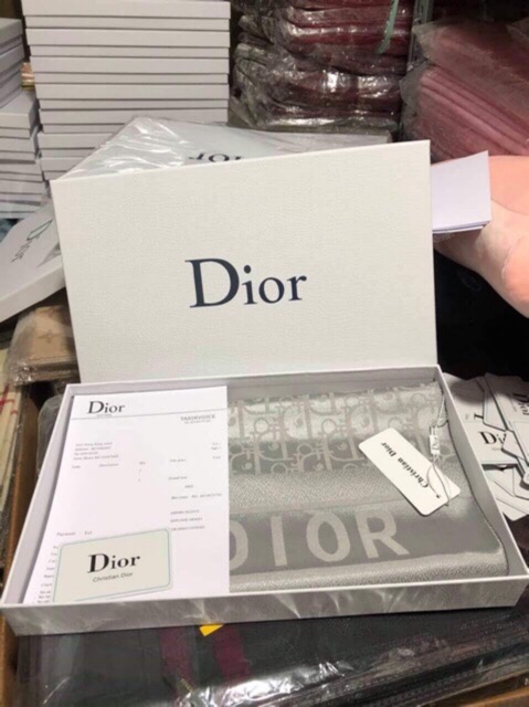 Khăn quàng cổ full box cao cấp chất siêu đẹp | BigBuy360 - bigbuy360.vn