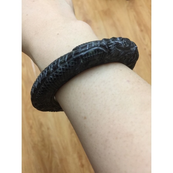 Vòng khắc rồng si tuyển