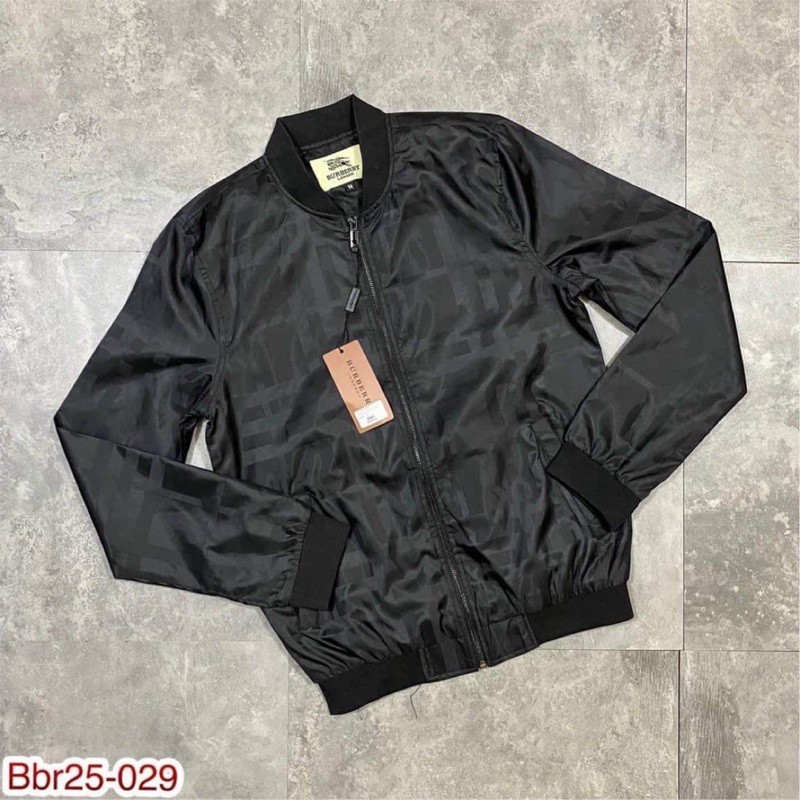 Khoác gió Vân chìm