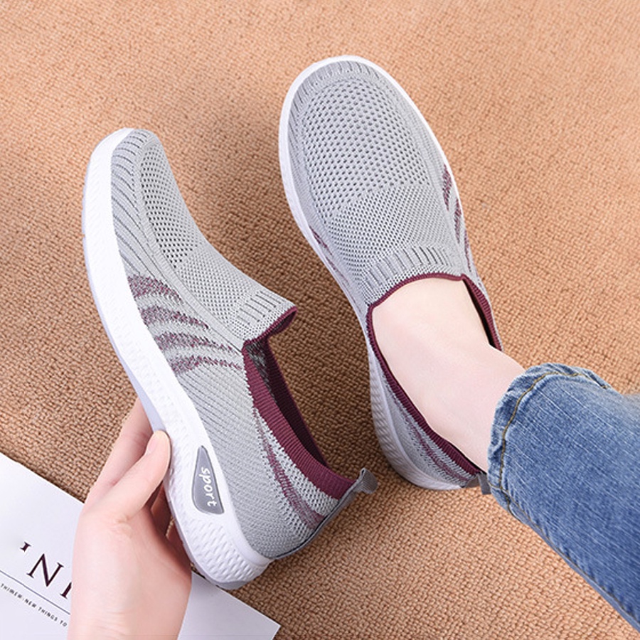 Đôi giày lười nữ chất vải co giãn thoải mái phong cách thể thao thời trang cho phụ nữ