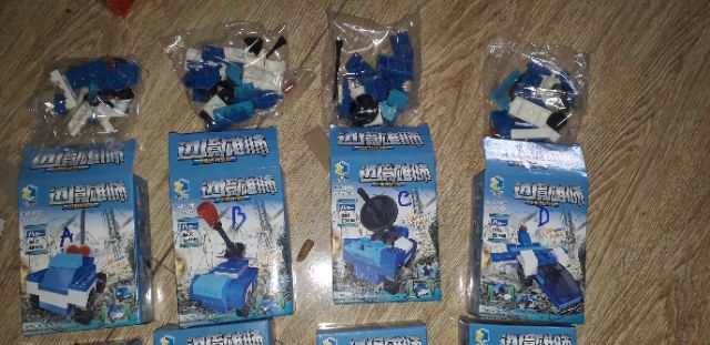 Lắp ráp 1 hộp LegoXe tàu các loại có nhiều chi tiết bằng nhựa ABS B213