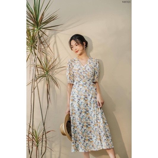 Váy hoa thiết kế kiểu dáng lạ Tiinstore
