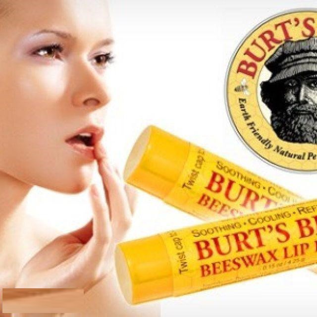 Son dưỡng môi Burt's Bees Moisturizing Lip Balm