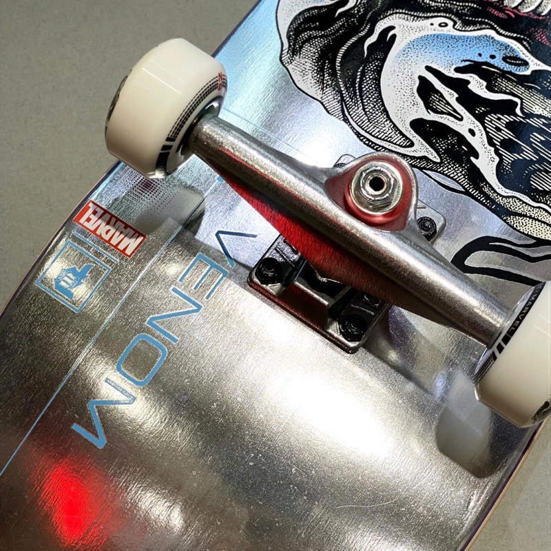 Ván Trượt Skateboard  PRIMITIVE X MARVEL VENOM CUSTOM COMPLETE 8.125