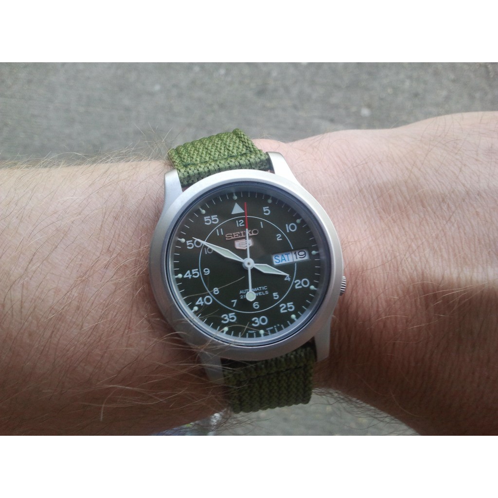 Đồng hồ Seiko 5 quân đội nam SNK805K2 xanh lá