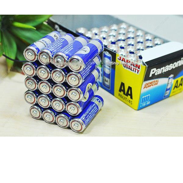 1 vỉ 4 viên Pin AA Panasonic R6UT Xanh - Hộp 60 Viên - Date mới - HSD 3 năm