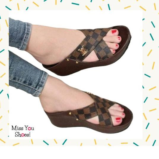 Mới Dép Sandal Nữ Đế Bệt 4 Quai Ngang Thời Trang Hàn Quốc