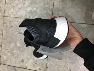 Giày adidas nmd