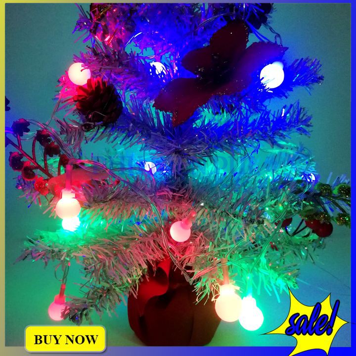 Cây Thông Noel Mini Trắng Bạc 50cm Đế Bọc Vải Đỏ Kèm Dây Đèn Bóng Bi Led Nhiều Màu