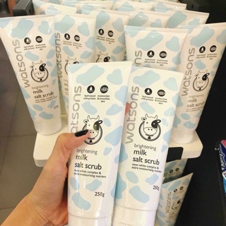 Tẩy da chết muối bò Waston Thái lan