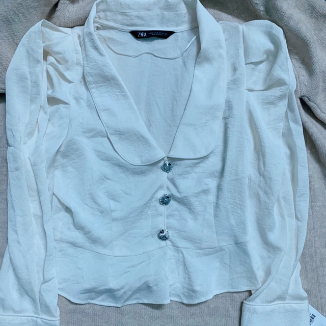 Zara +2% phí dv