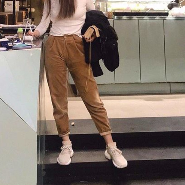 Quần baggy nhung tăm nâu sáng