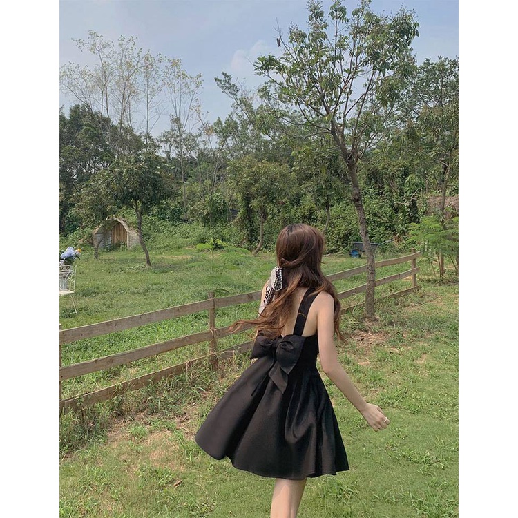  Đầm chữ A hở lưng màu đen thời trang mùa hè quyến rũ 2021 dành cho nữ | BigBuy360 - bigbuy360.vn