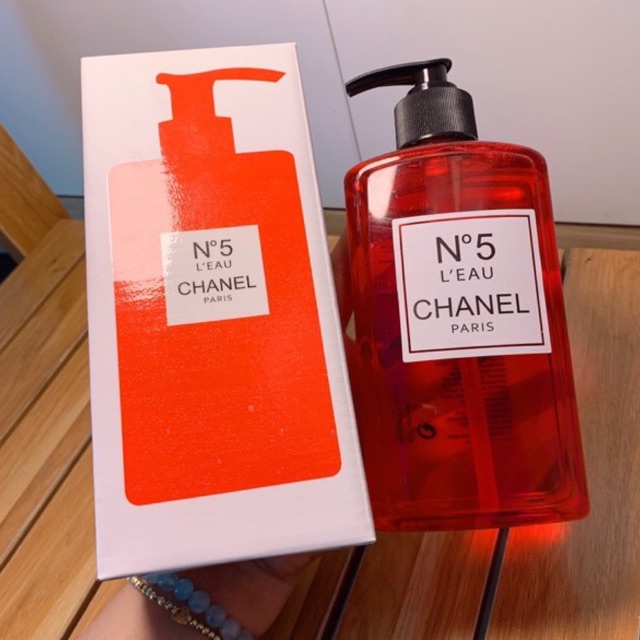 Sữa tắm nước hoa chanel dubai N.°5 mùi dễ chịu dễ thương-300ml | BigBuy360 - bigbuy360.vn