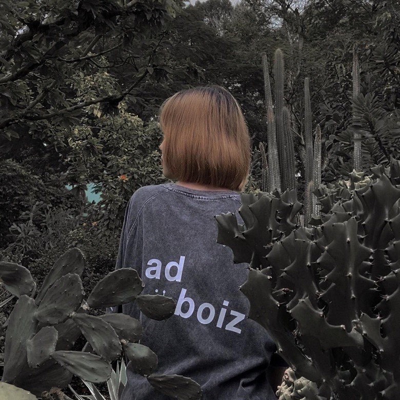 Áo thun trơn tay lỡ Sad Boiz DUSTY SIGNATURE Sad Boy phông Unisex form rộng oversize Ulzzang - Gin Store