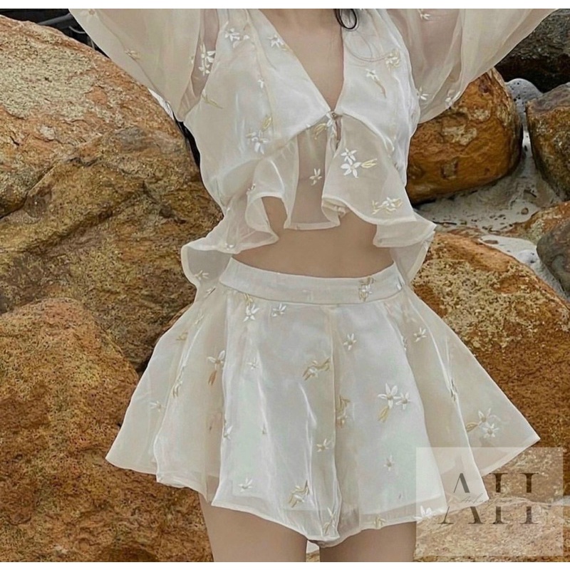 SET TƠ THÊU HOA ÁO ĐÍNH NGỰC DÀI TAY TẦNG BABYDOLL KÈM CHÂN VÁY XOÈ XINHH SATTHC