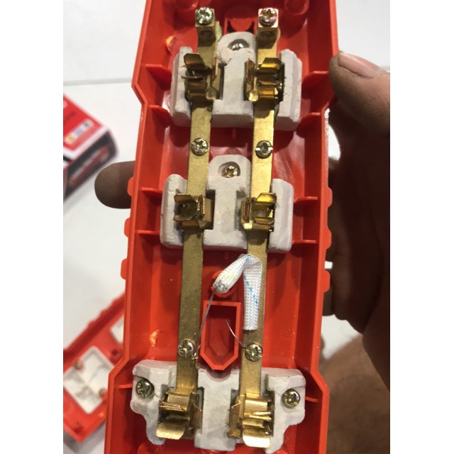 Ổ cắm siêu chịu tải OMINSU 6500W 30A