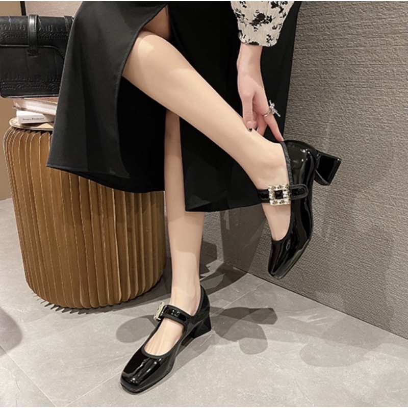 Giày cao gót nữ da bóng tiểu thư quai ngang đính đá GB235