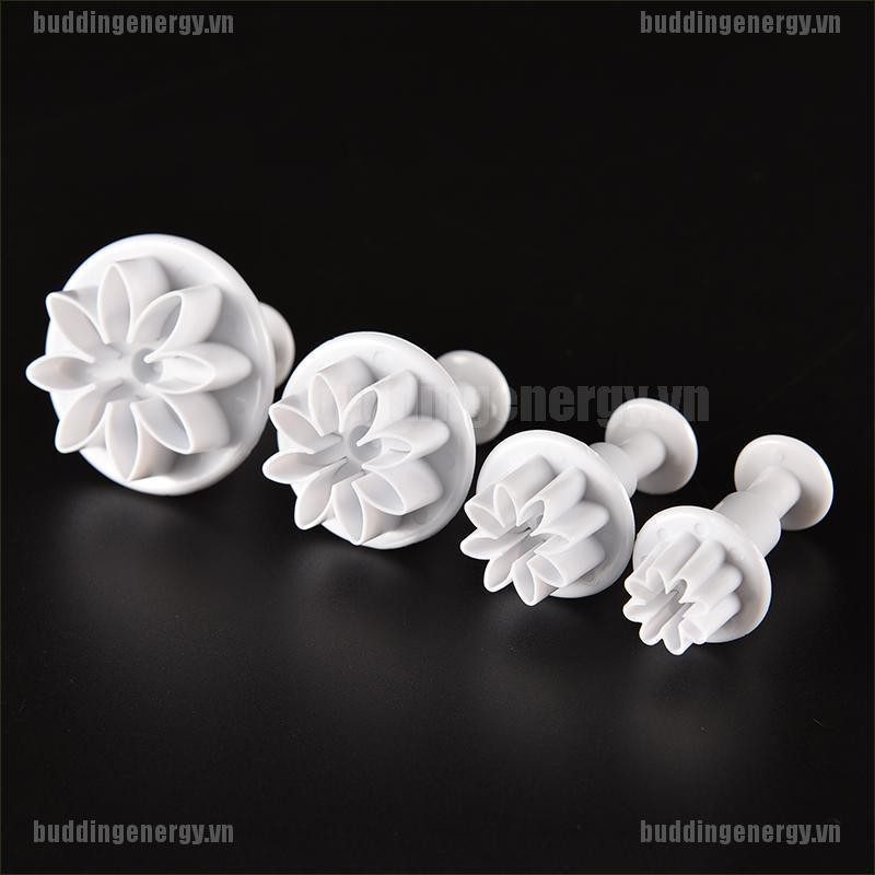 Bộ 4 Khuôn Nhựa Làm Bánh Tạo Hình Hoa Cúc Dễ Thương Tiện Dụng