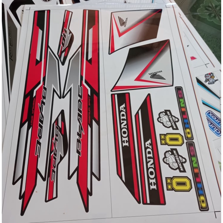 Tem rời honda blade chỉ đỏ xe đen