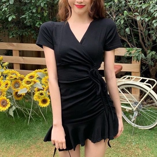 Đầm Đuôi Cá Nhỏ Cổ Chữ V Tay Ngắn Mùa Hè Có Dây Rút Phong Cách Mới Cho Nữ