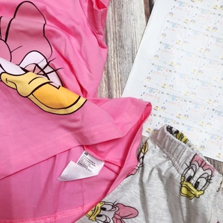 Bộ bé gái Vịt Daisy Hm dư xịn