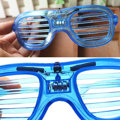 Kính mát gắn đèn led phát sáng nhiều màu sắc vui nhộn cho các bữa tiệc