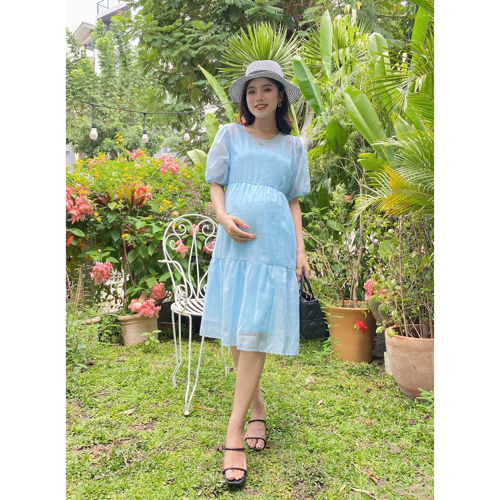 Đầm Bầu cổ ren đuôi cá sang chảnh