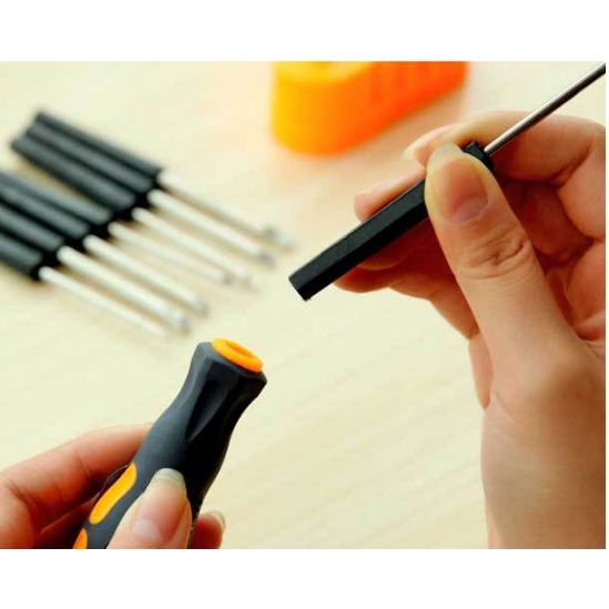 Bộ tua vít 9 món cần thiết cho mọi nhà