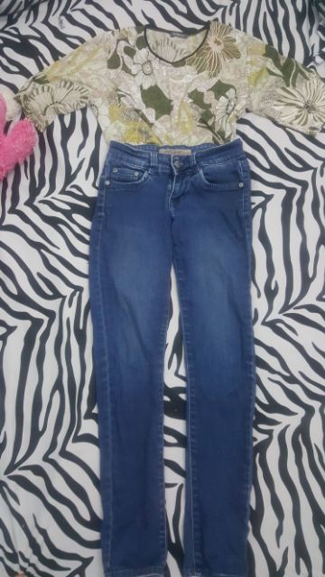 Thanh lý set trang phục size S quần size 27