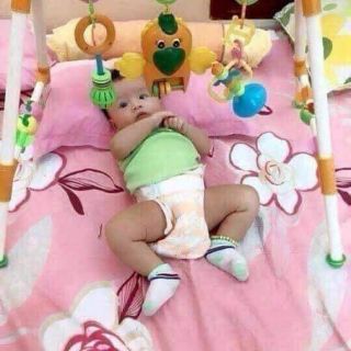Kệ chữ A đồ chơi cho bé